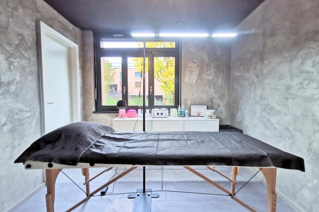 Kn'A Beauty GmbH, Altried, Zürich