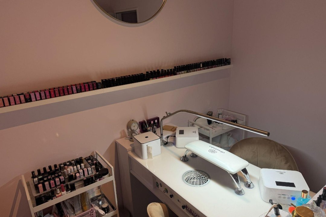 Miss Pretty Nails by Sylvie Grau, Pankow, Berlin