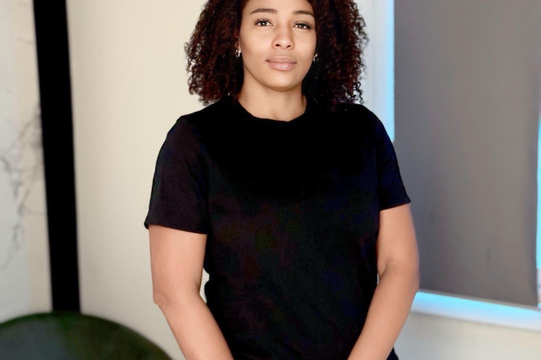 Kelly Queiroz Massaggiatrice, Viale Montenero, Milano