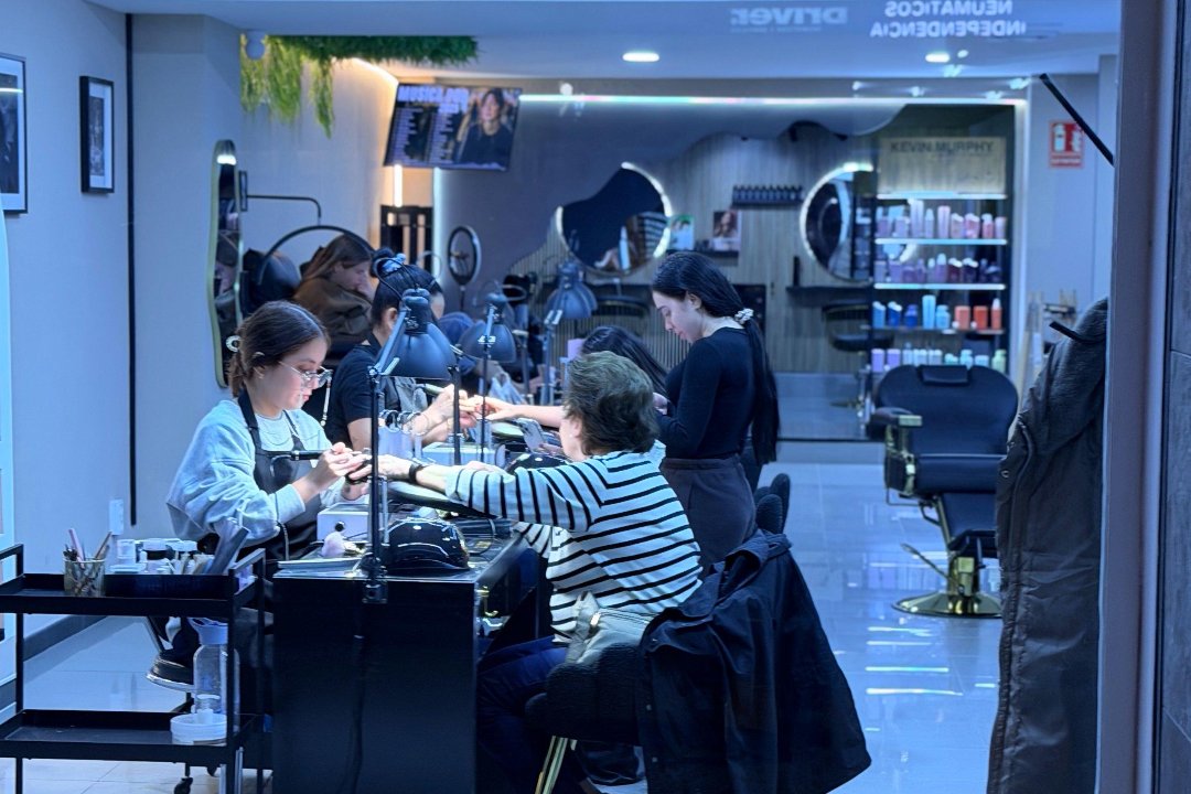 Luxe Beauty Studio, El Camp de l'Arpa del Clot, Barcelona