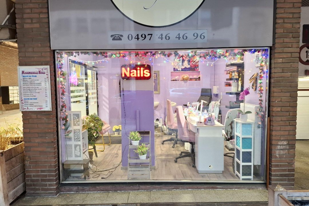 Mademoiselle nails, Berckmans - Hôtel des monnaies, Saint-Gilles