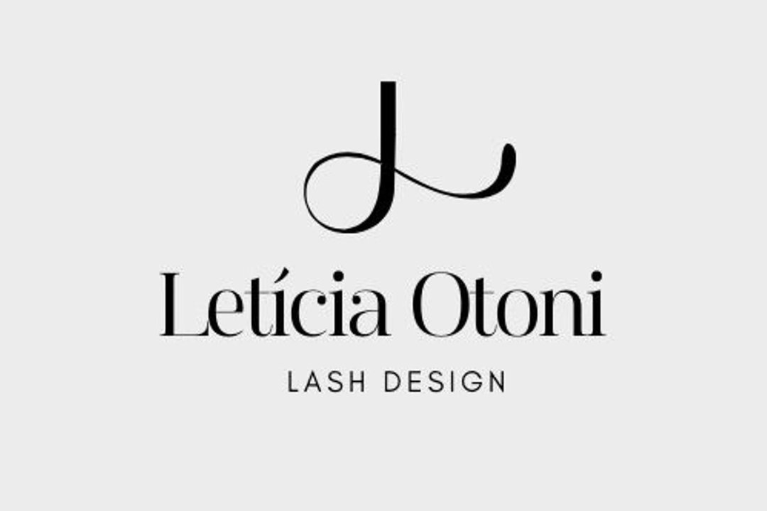 Letícia Otoni Lashes, Porto