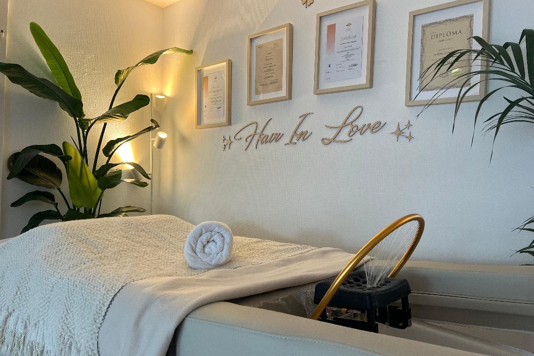 Hair in love by Apiwong, Regensdorf