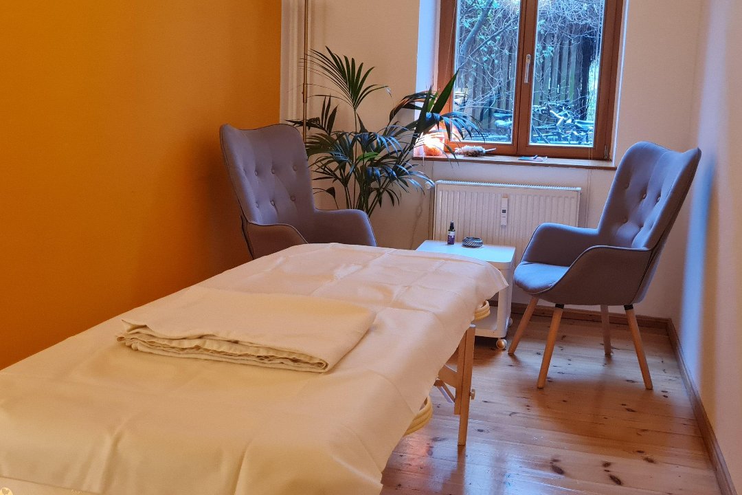 Feder von Maat – Massage, Reiki und Kinesiologie, Prenzlauer Berg, Berlin