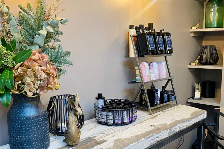 Steven at Currently Hair | Bramhope - Coiffure Bramhope - Photo de galerie - OneBooking