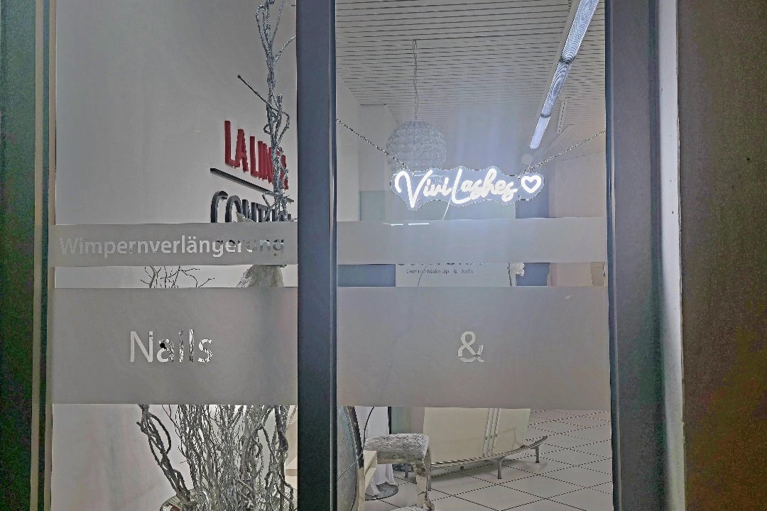 Vivi Lashes, Theresienstraße, München