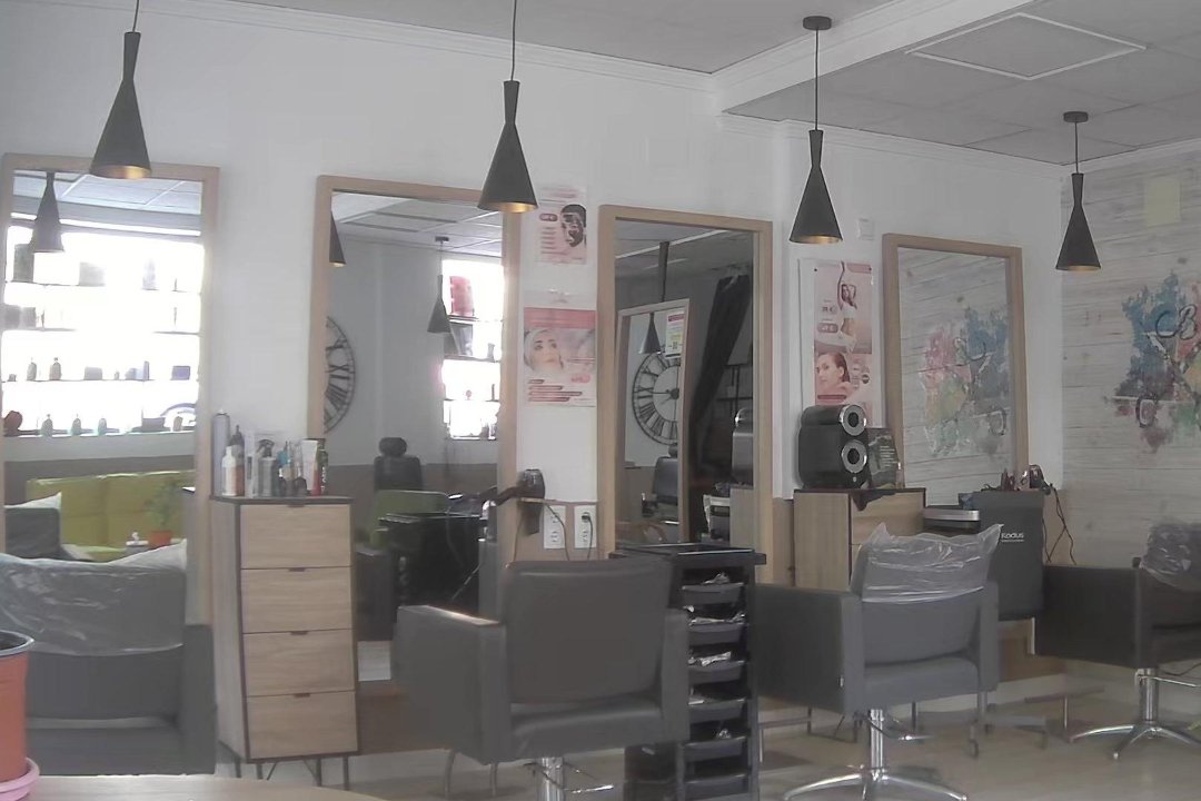 B’colours Peluquería Unisex, Cuenca