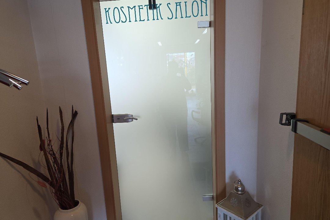 Eva's Kosmetikwölkchen, Leuben, Dresden