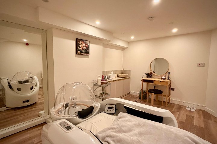 YIOU Nail & Beauty Boutique - Onglerie London - Photo de galerie - OneBooking