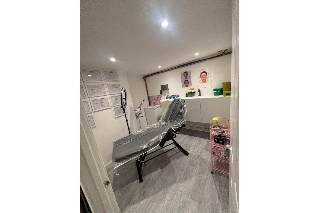 TK Beauty Bank, Ravenscourt Park, London