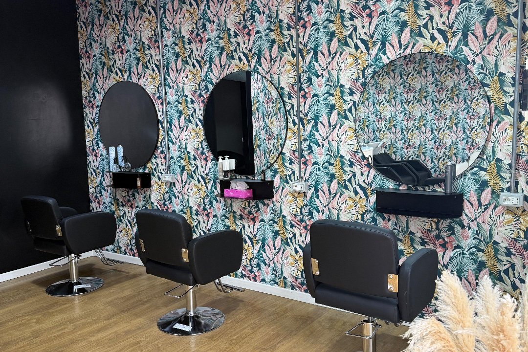 New Hair Parrucchieri, Via Franco Sacchetti, Roma