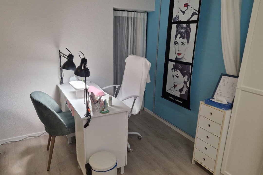 Nico Nails, Breitfeld, Bern