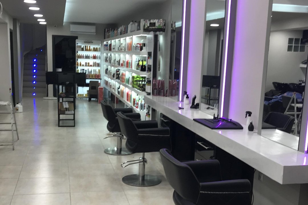 BM Professional, Ἰλιον, Αττική