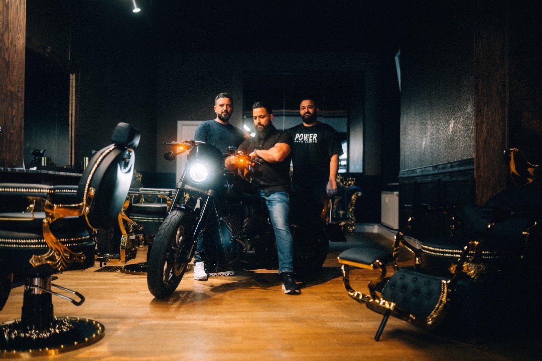 The Beard Man – Barber Lounge & Coffee, Schwartzkopffstraße, Berlin