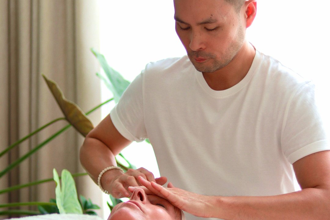 Tchen chez Lovely spa, Rue de Passy, Paris