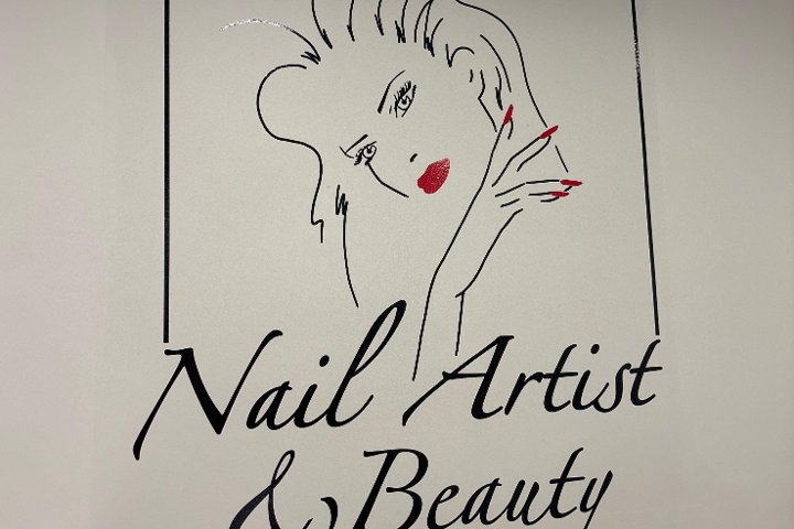 Nail Artist & Beauty
