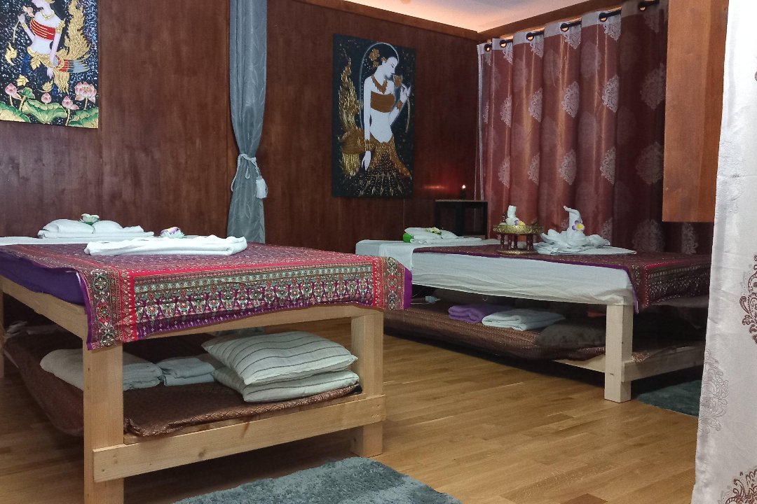 Dara Siam Thaimassage, Uster