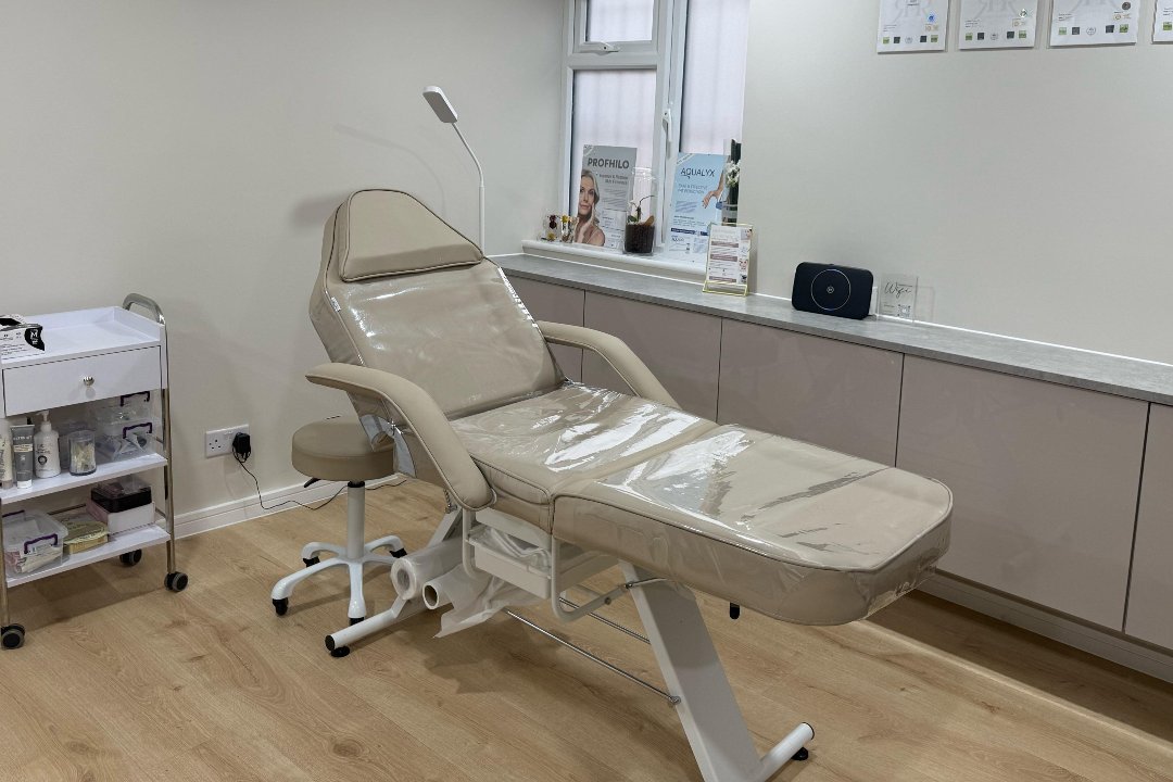 Haelo Skin, Fortis Green, London