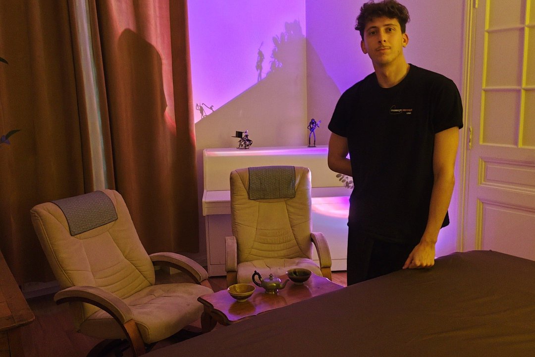 Harmonie Massage Vincent, Rue Truffaut, Paris