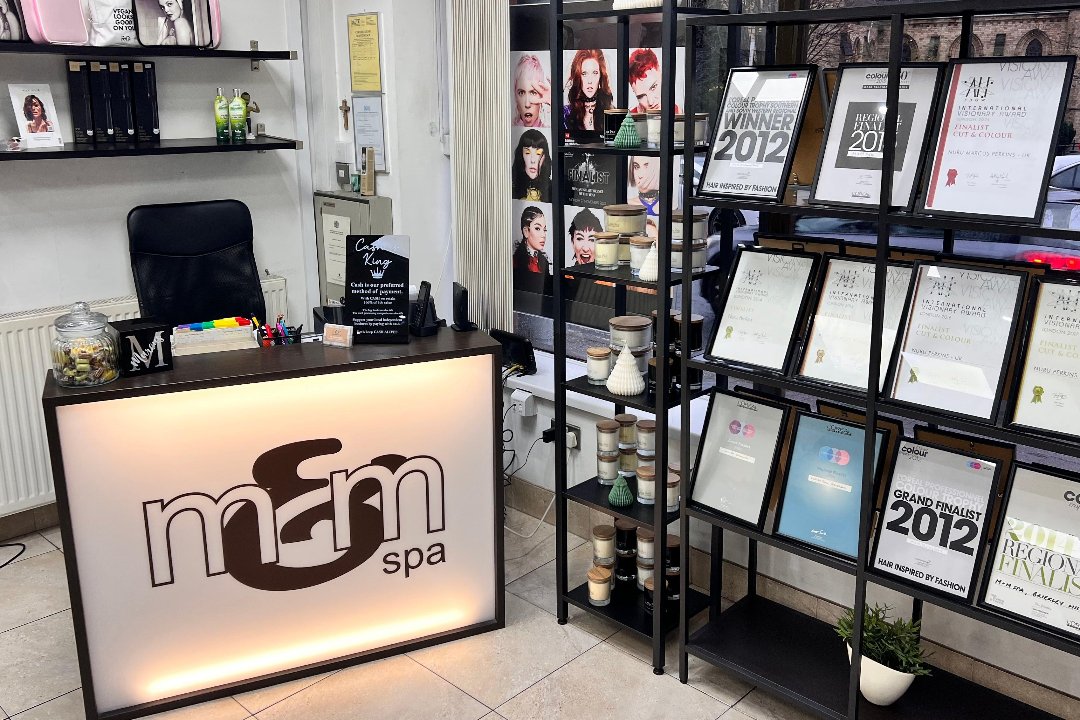 M&M Spa, Stourbridge, West Midlands County