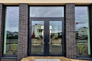 Erika | PRIKLAUSOMYBĖ PLAUKAMS