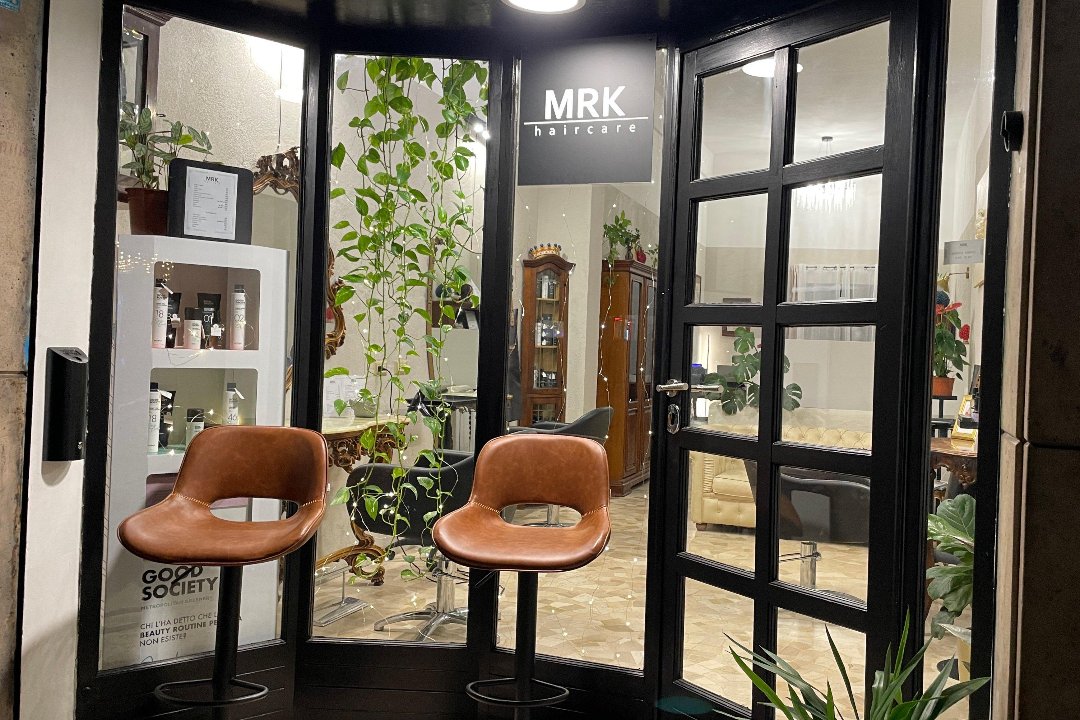 MRK Haircare, Eroi, Roma