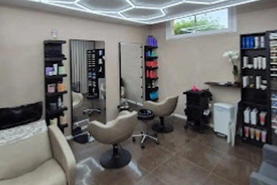 Le Salon Dotty, Kanton Waadt