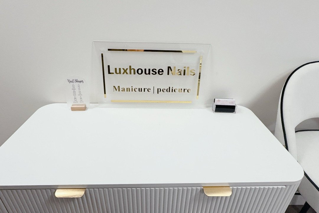 LuxHouse Nails, Bishops Park, London
