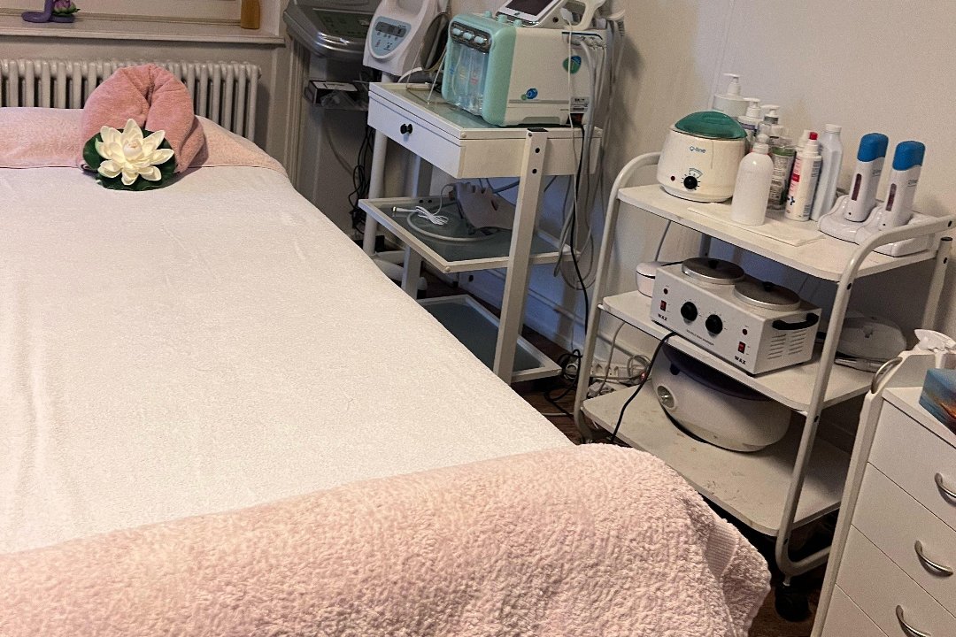 Angela Wax, Goldbrunnenplatz, Zürich