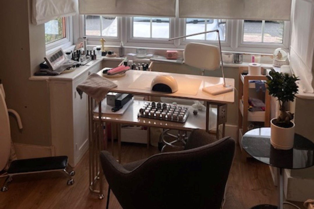 Ivanails, Bracknell, Berkshire