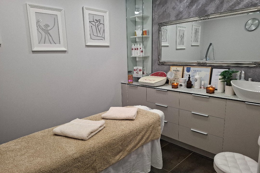 Kūno imperija, Televizijos bokštas, Vilnius