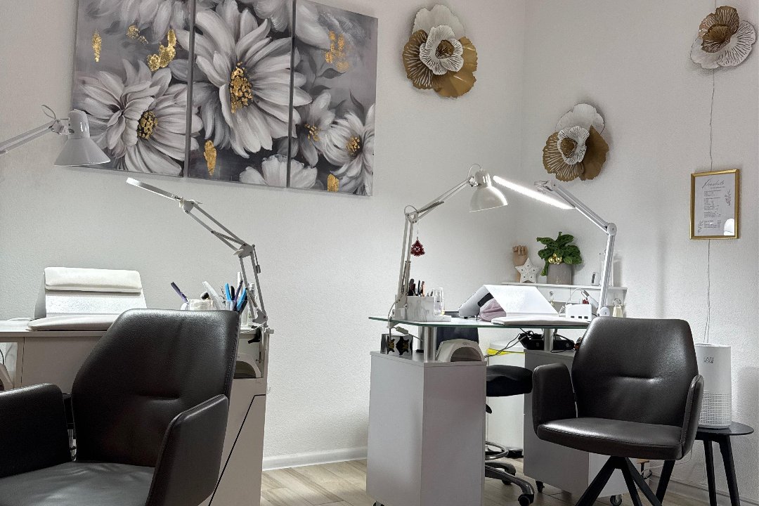 Naira Nagelstudio, 8. Bezirk, Wien
