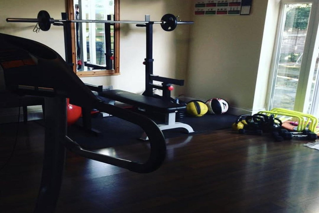 Core Fitness - Personal Trainer in Pinner & Harrow, Rayners Lane, London