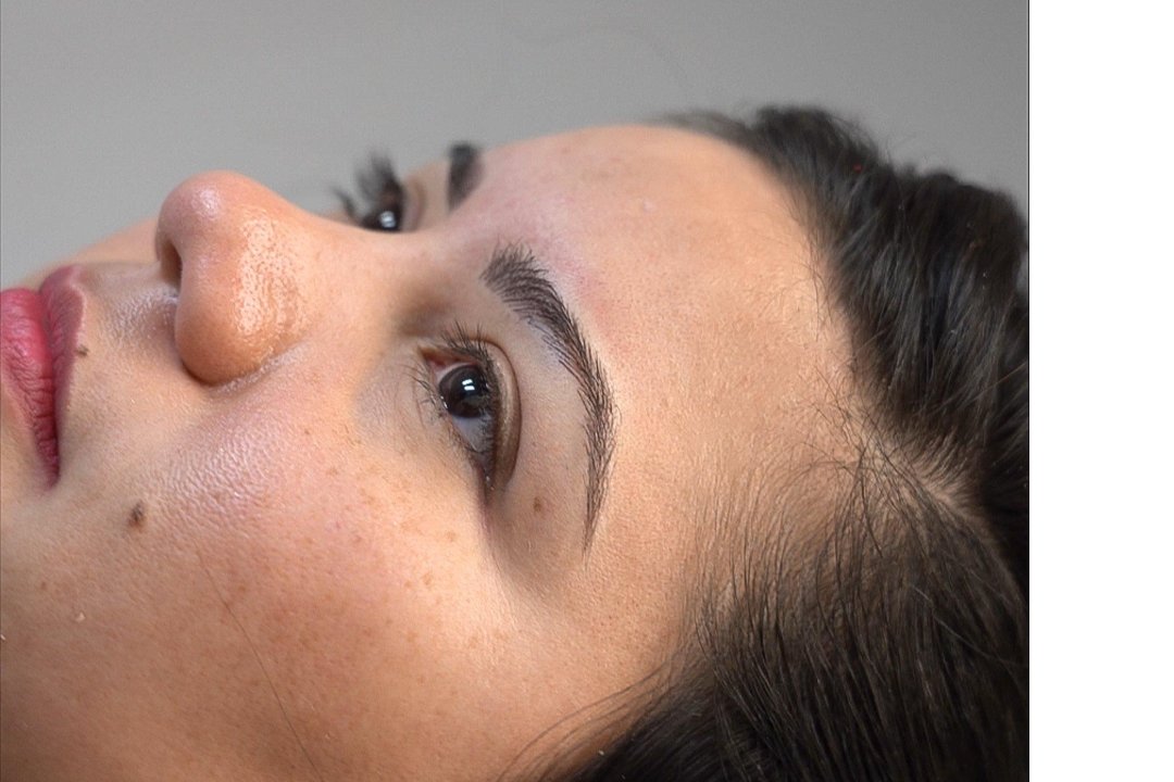 Brows Harmony, Distrito Centro, Zaragoza