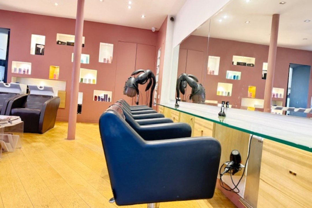 Romuald Creuzaud, Les Boutiques du Palais, Paris