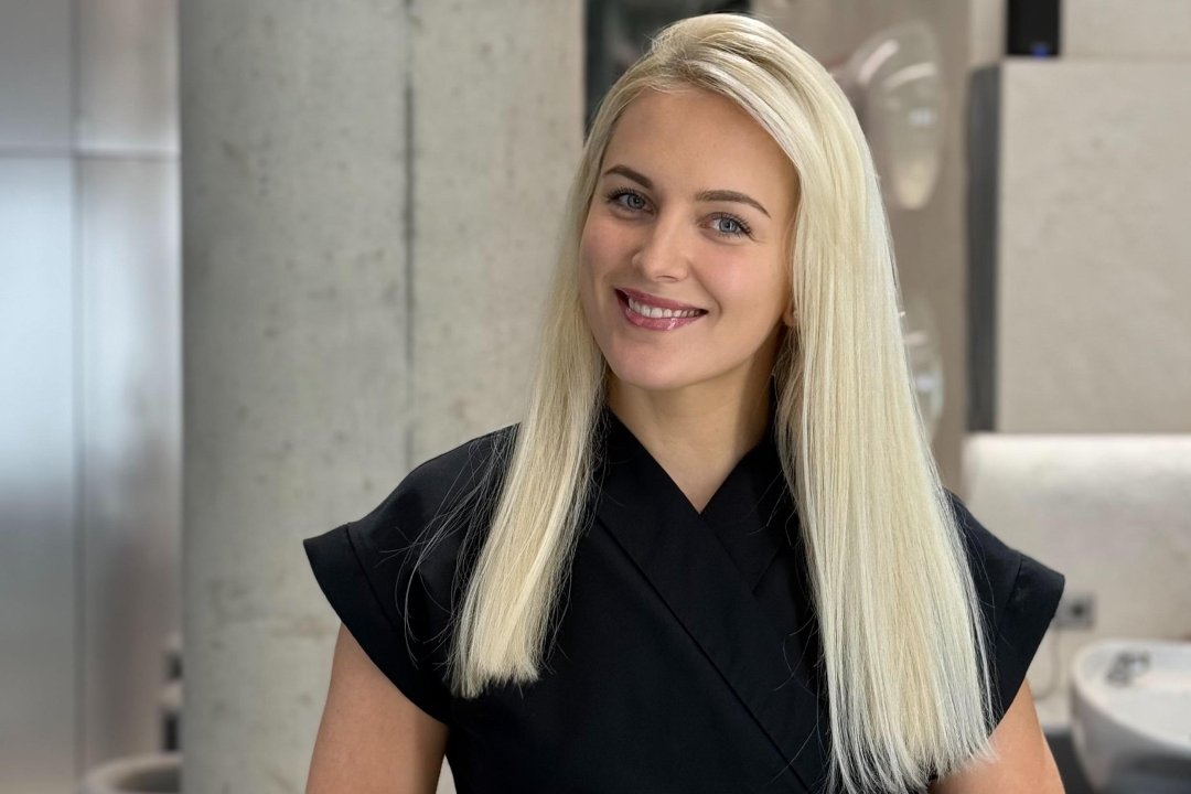 Emilija plaukų stilistė- Grožio namai Sfinksas, PC Europa, Vilnius