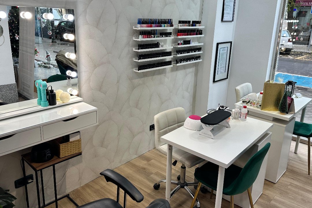 Genesis Bolivar Lash and Brow, Islas Filipinas, Madrid