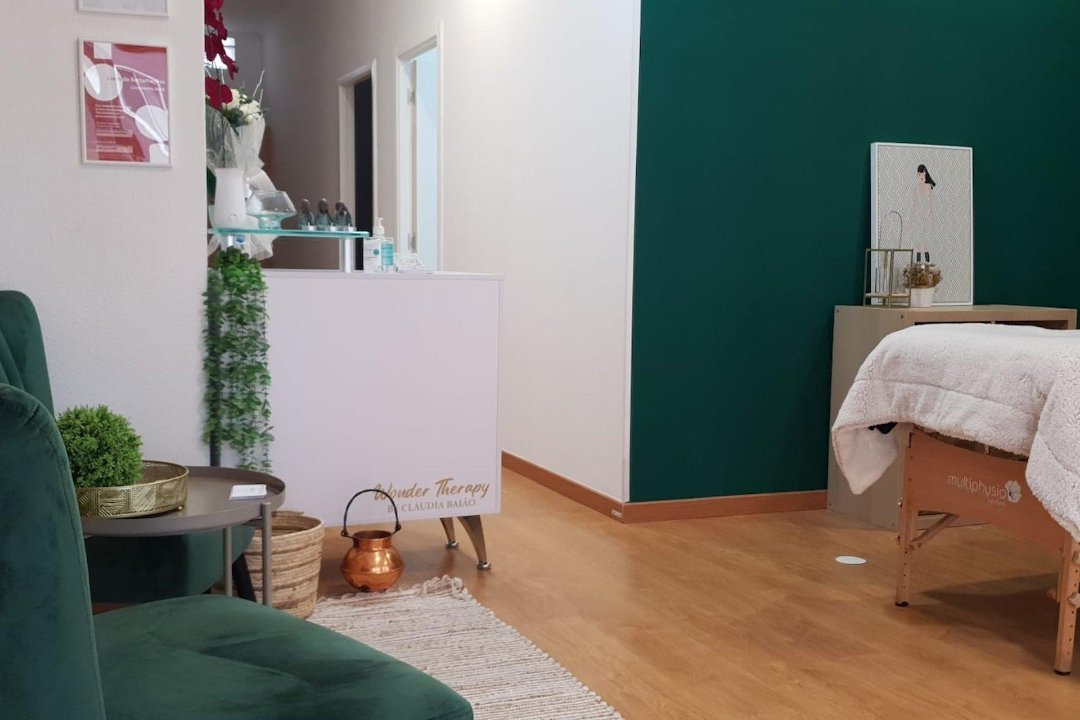 Wonder Therapy by Cláudia Baião, Amora