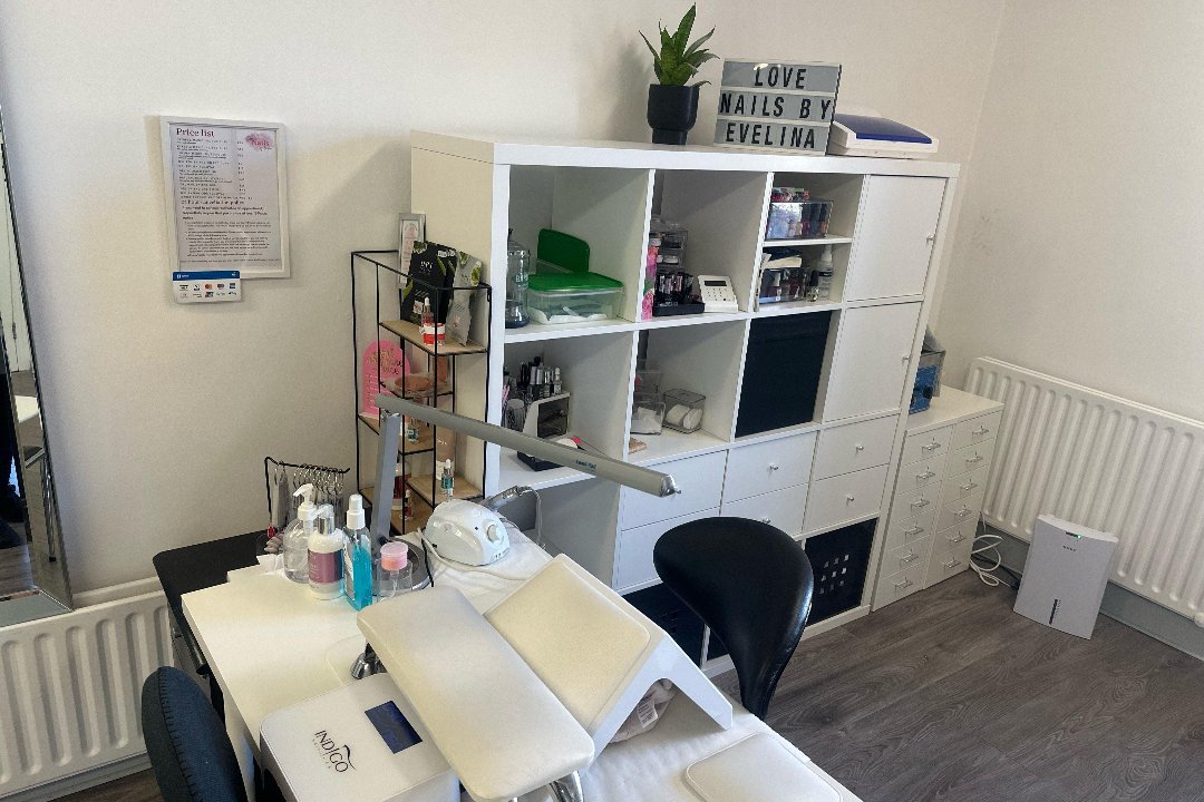 Love Nails by Evelina, Ballycotton