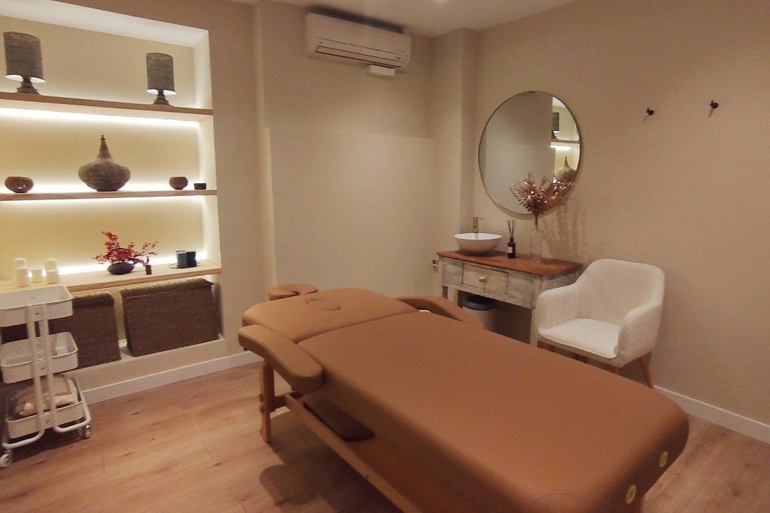 Miriam Ariño, Carrer de la Creu Coberta, Barcelona