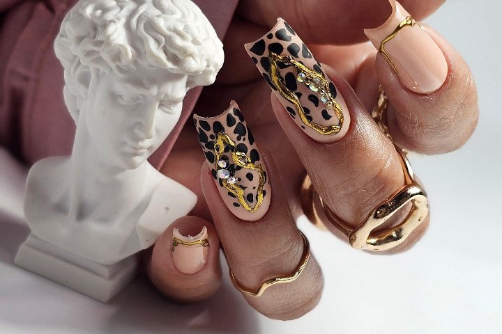 L&M Studio Laddy Nails - Onglerie Oviedo - Photo de galerie - OneBooking