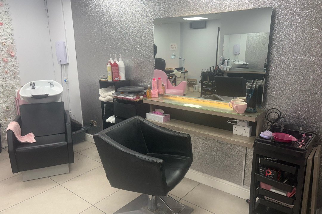Chelles Hairchair, Castle Bromwich, Birmingham