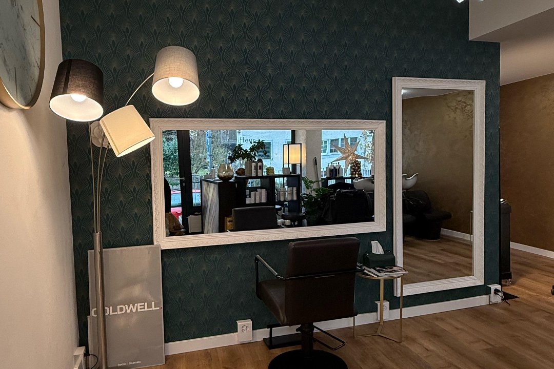 Coiffeur Less is more, Rümlang