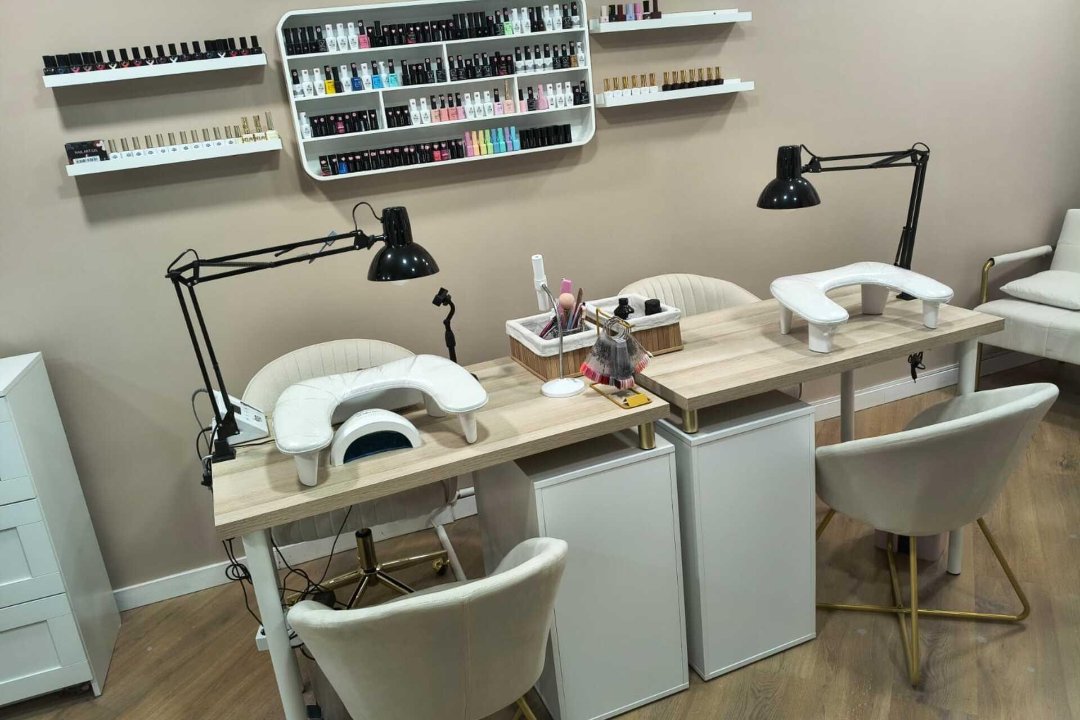 Kari Hernández Nails & Beauty, Sagrada Familia, Barcelona