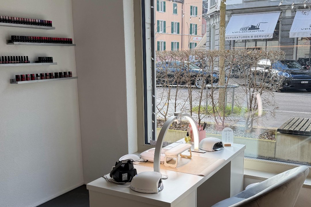 Nails & Beauty Lab, Kreuzplatz, Zürich