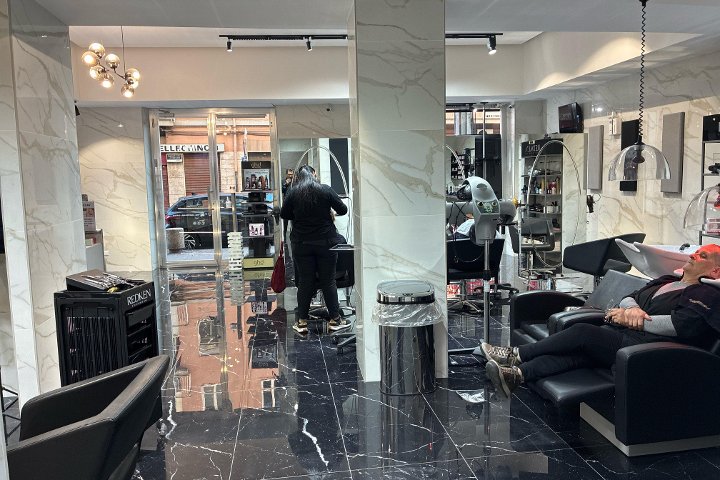 Parrucchieri Donna Salerno - Salvatore Falco Balayage - Esperti in Schiariture e Capelli Ricci - Coiffure Salerno SA - Photo de galerie - OneBooking