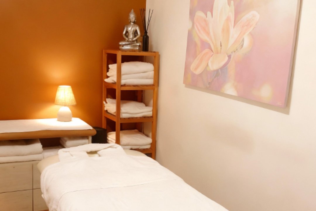 Happy body massage, Kurhaus, The Hague
