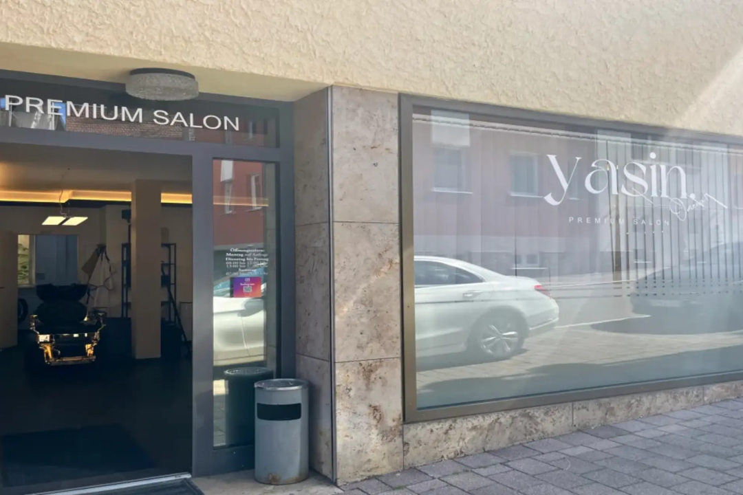 Yasin Omeirat Premium Salon, Münsingen, Baden-Württemberg