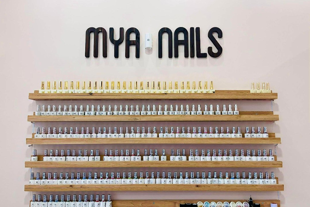 Mya nails, Rue de Vaugirard, Paris