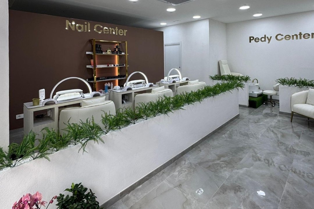 Moody Fuorigrotta, Fuorigrotta, Napoli